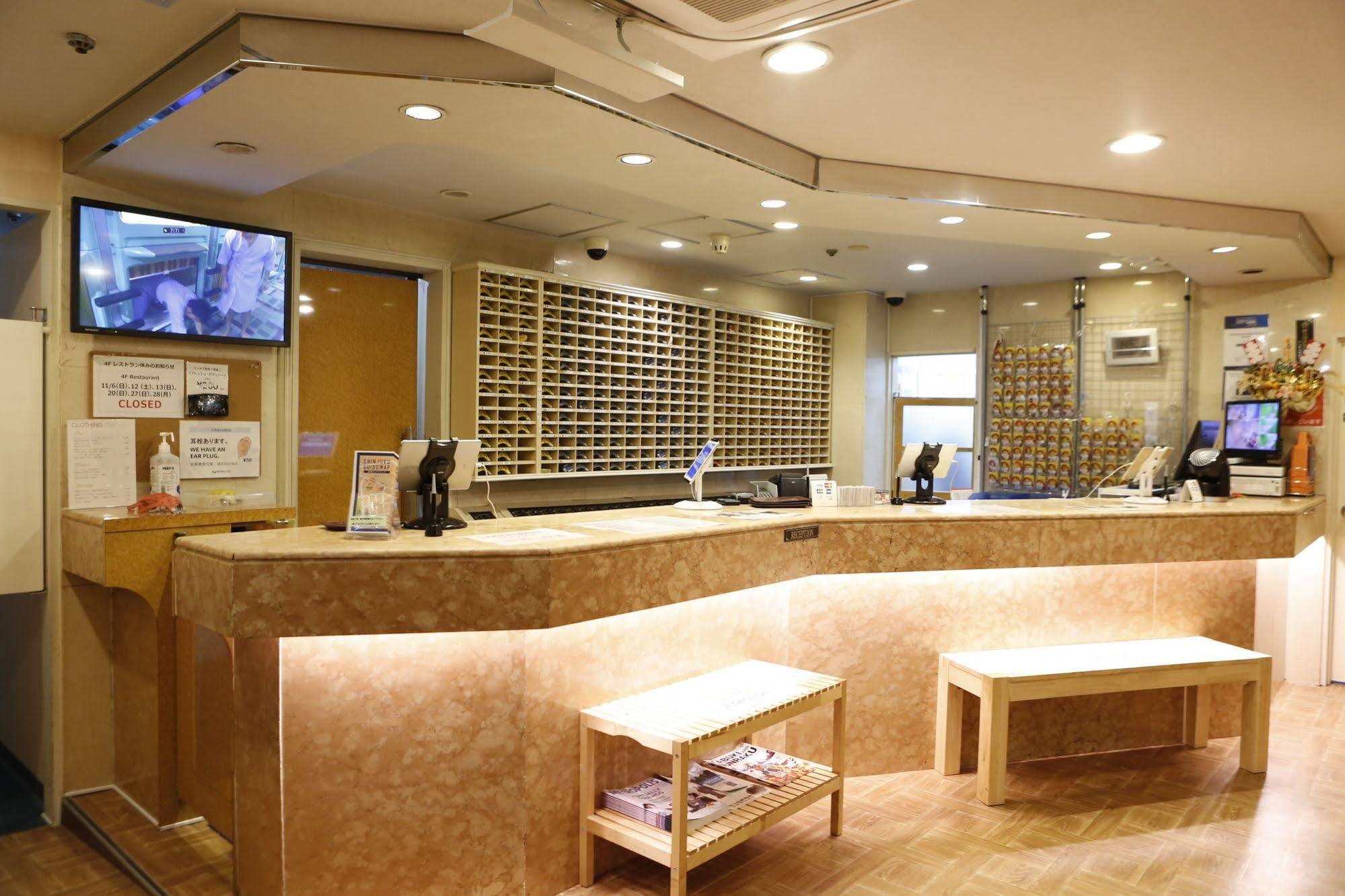Shinjuku Kuyakusho-Mae Capsule Hotel Τόκιο Εξωτερικό φωτογραφία
