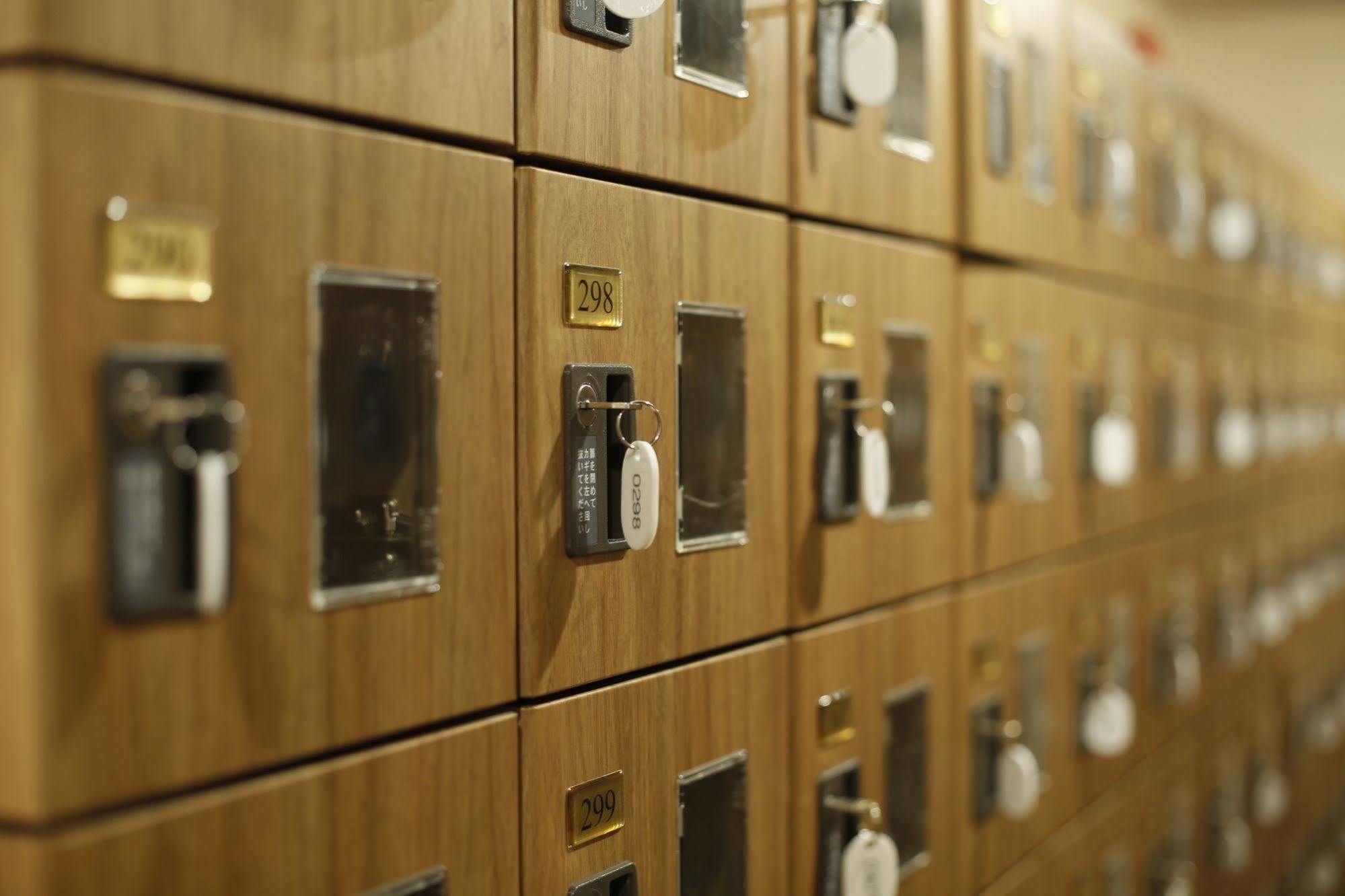Shinjuku Kuyakusho-Mae Capsule Hotel Τόκιο Εξωτερικό φωτογραφία